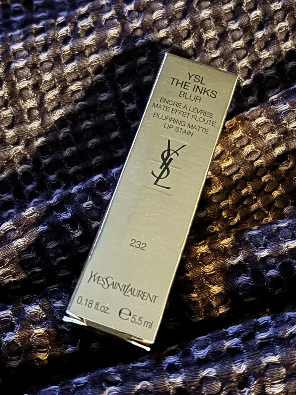 NIB Yves Saint Laurent Blur Lip Stain - Shade 232 Mauve Captivation